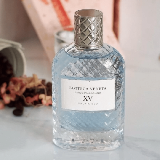 Bottega-Veneta-Parco-Palladiano-XV-Salvia-Blu-chinh-hang.png