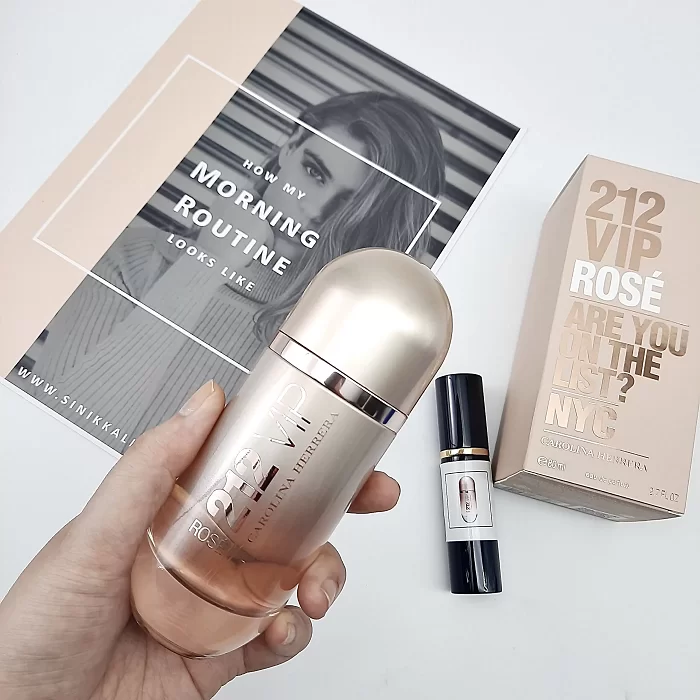 Carolina-Herrera-212-VIP-Rose-For-Women-EDP-gia-tot-nhat Carolina-Herrera-212-VIP-Rose-For-Women-EDP-gia-tot-nhat.jpg