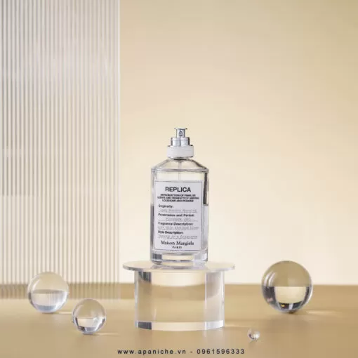 Maison-Martin-Margiela-Replica-Lazy-Sunday-Morning-EDT-chinh-hang