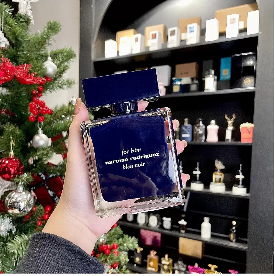 Narciso-Rodriguez-For-Him-Bleu-Noir-EDT-chinh-hang-scaled