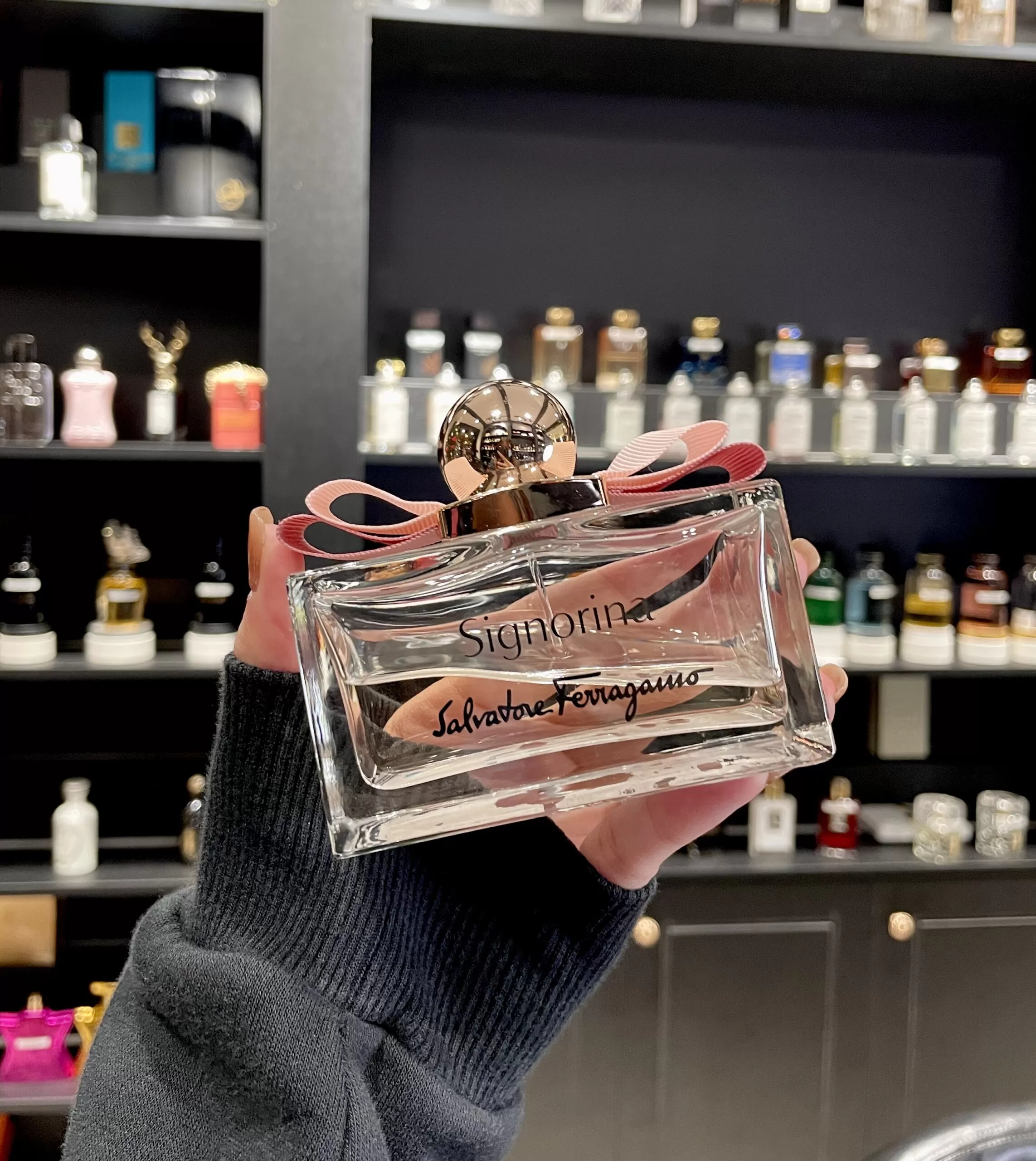 Salvatore-Ferragamo-Signorina-EDP-tai-ha-noi