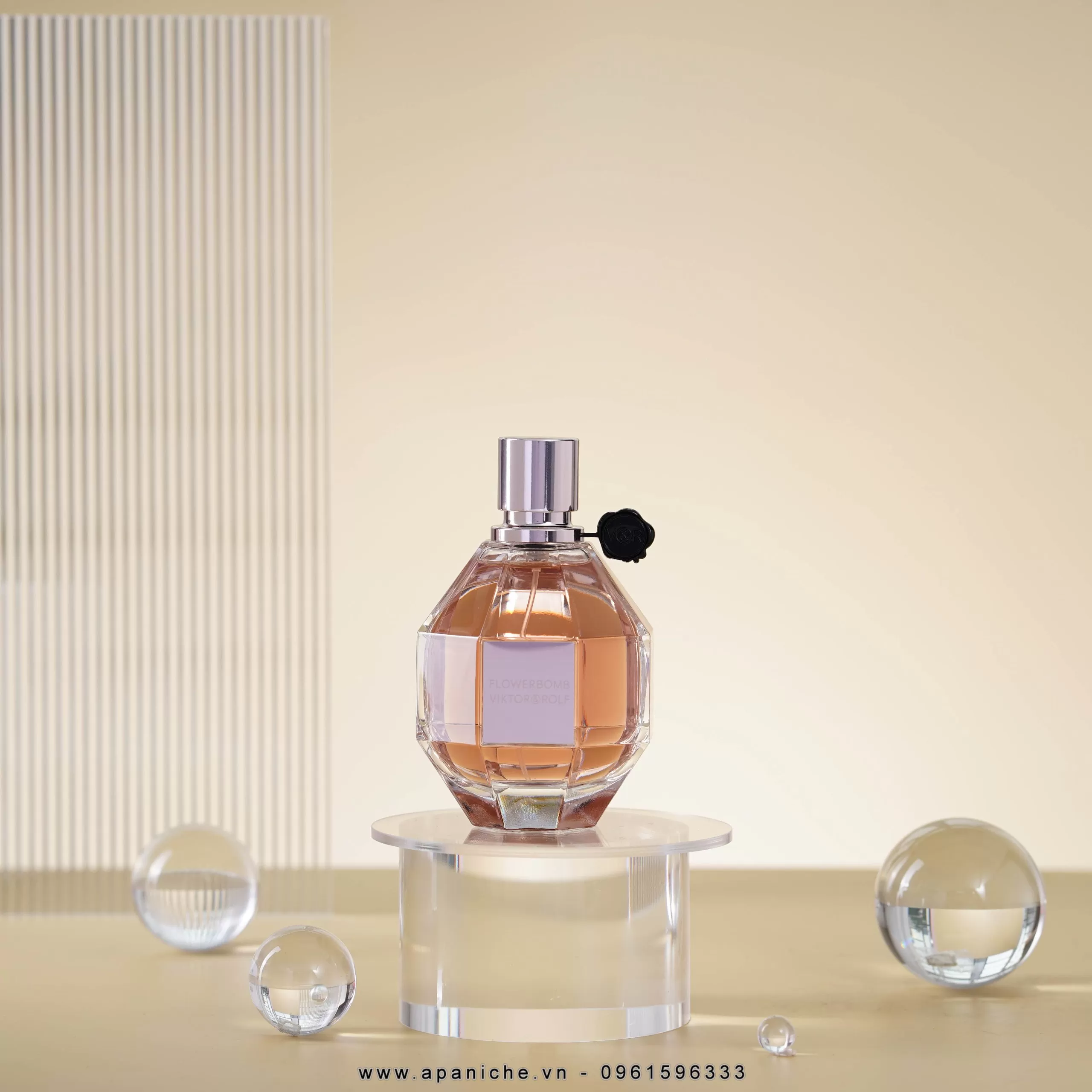 Viktor-Rolf-Flowerbomb-EDP-chinh-hang