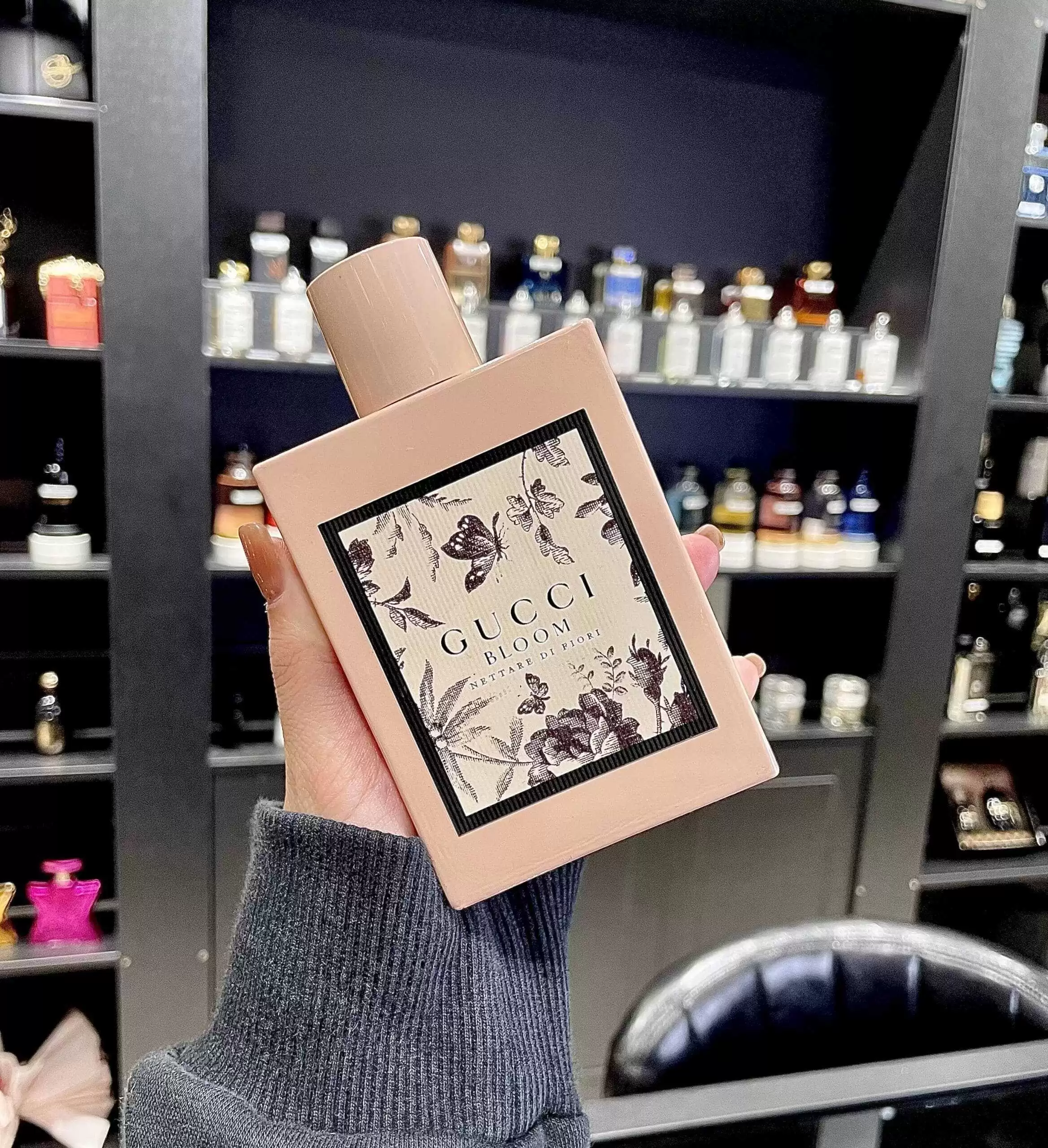 gucci-bloom-nettare-di-fiori-chinh-hang-scaled-(1)_optimized Gucci-Bloom-Nettare-Di-Fiori-gia-tot-nhat.png