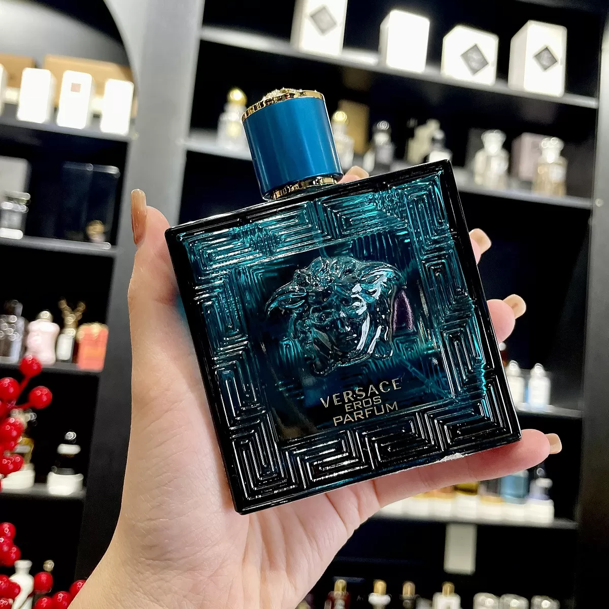 Versace-Eros-Parfum-tai-ha-noi