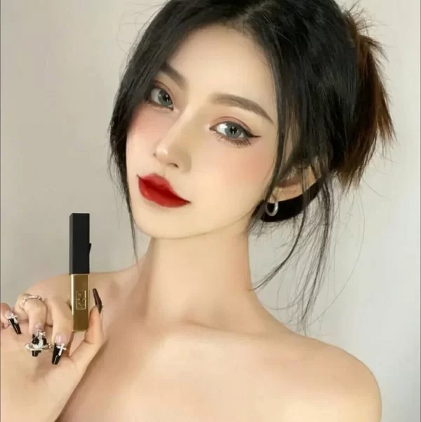 Giới thiệu Son YSL Rouge Pur Couture The Slim 1966 Rouge Libre (2)