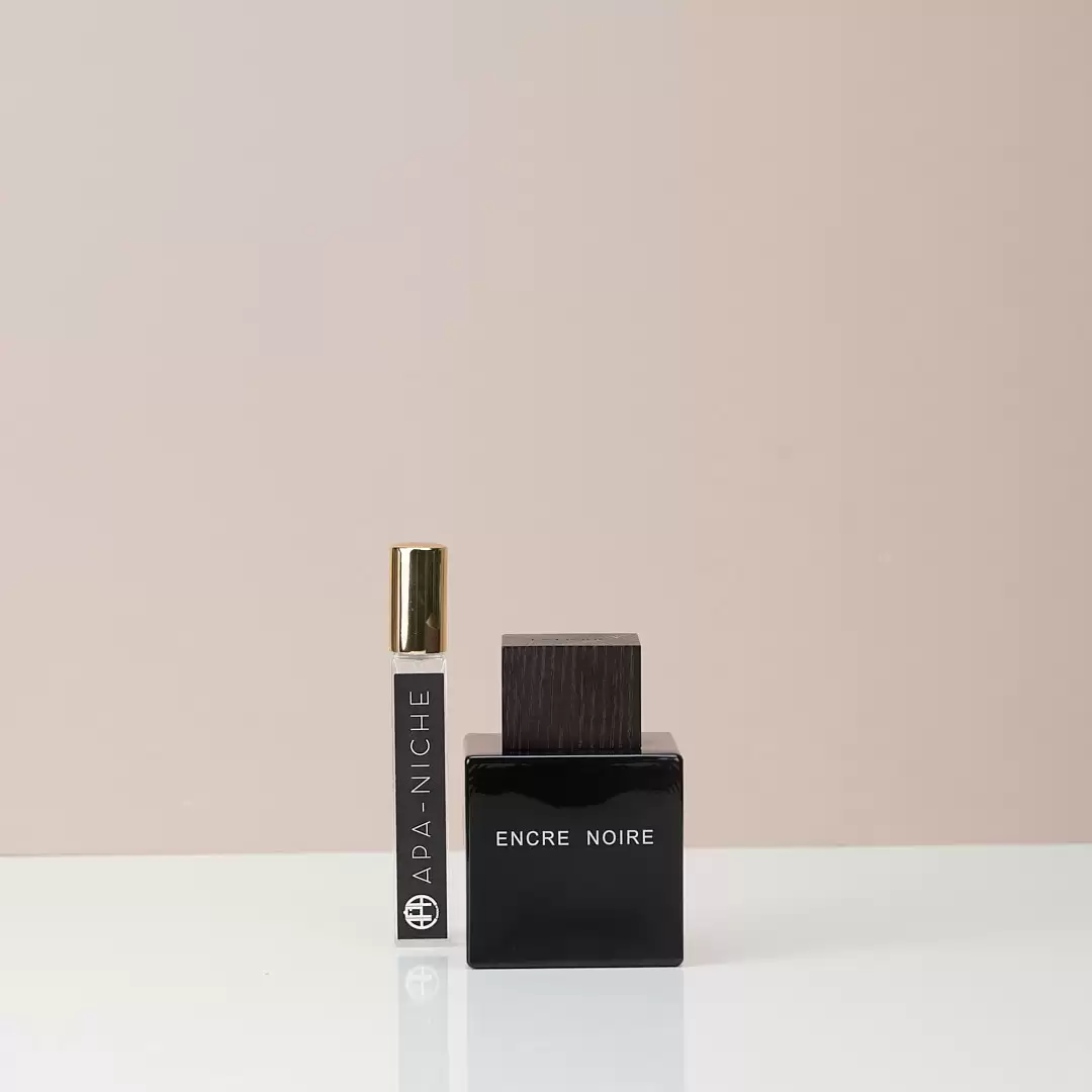 Lalique Encre Noire EDT Lalique Encre Noire EDT