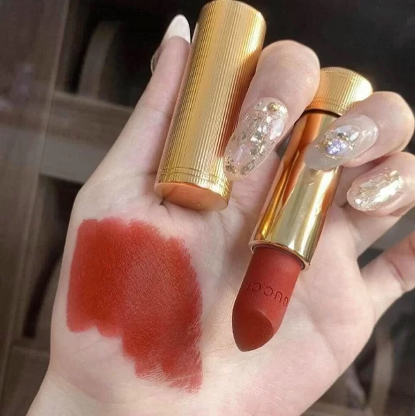Son Lì Gucci Rouge À Lèvres Mat Lipstick 505 Janet Rust (4)