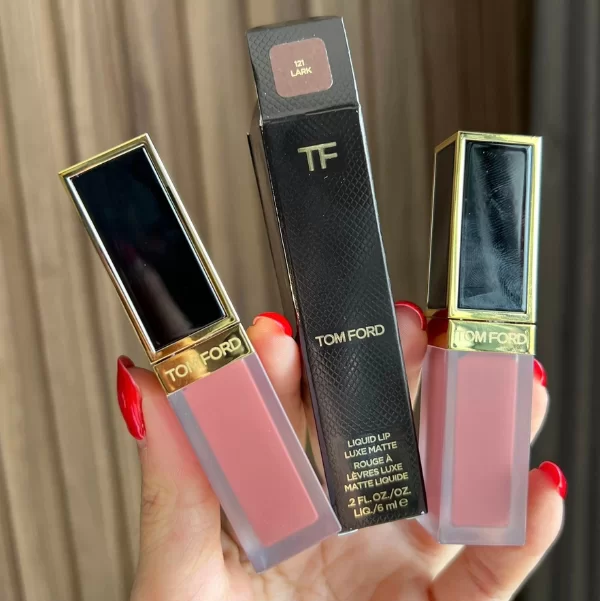 Thiết kế Son Tom Ford 121 Lark (2)