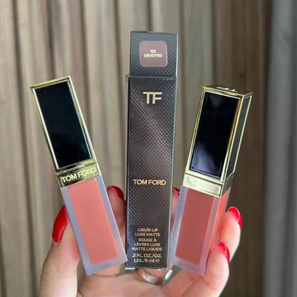 Thiết kế Tom Ford 123 Devoted