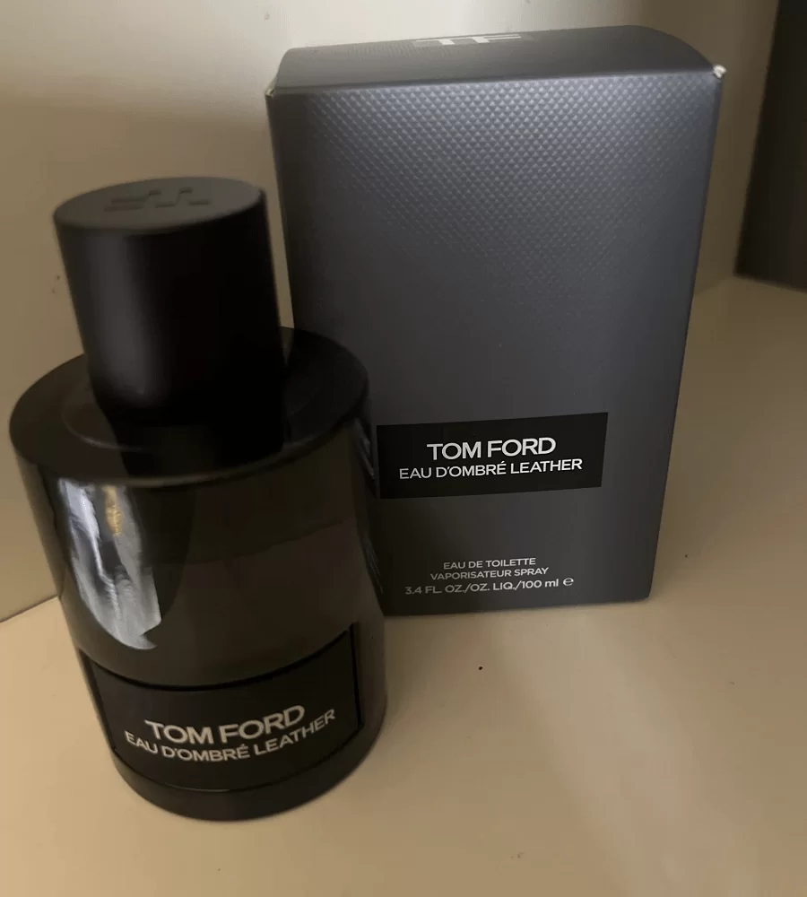 tom ford eau d ombre leather edt gia tot nhat