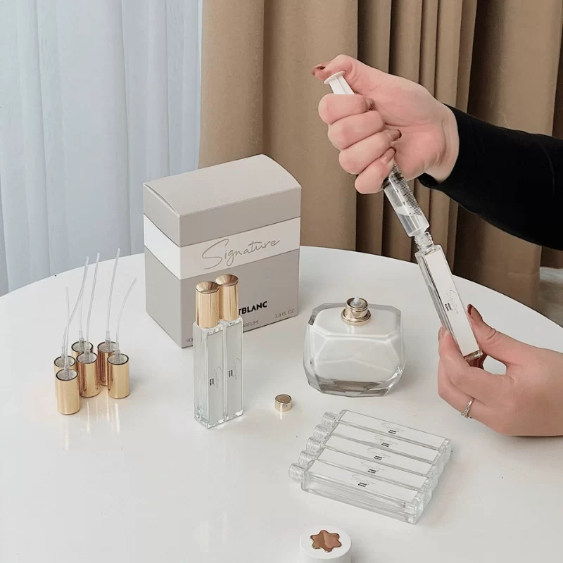 Nước hoa mở nắp hay chưa
